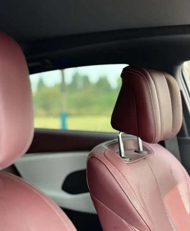 2.0T9AT动力20万跌破13万,C级尺寸四大天王座椅,雷克萨斯ES慌了-有驾 2.0T9AT动力20万跌破13万,C级尺寸四大天王座椅,雷克萨斯ES慌了-有驾