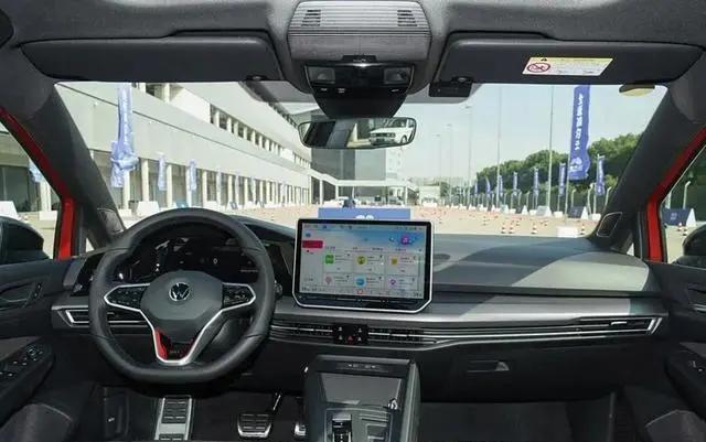2.0T、350牛·米,运动方向盘+运动座椅,运动氛围拉满!-有驾 2.0T、350牛·米,运动方向盘+运动座椅,运动氛围拉满!-有驾