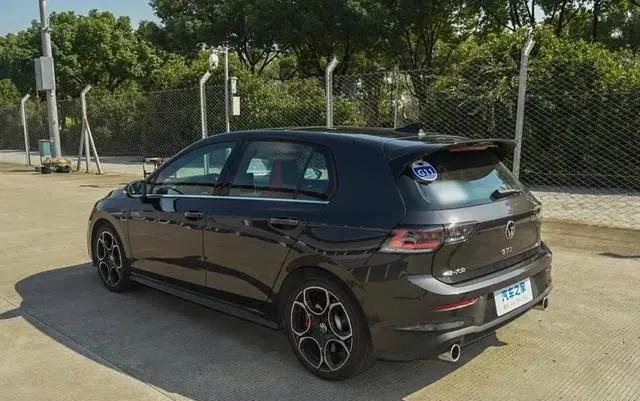 2.0T、350牛·米,运动方向盘+运动座椅,运动氛围拉满!-有驾 2.0T、350牛·米,运动方向盘+运动座椅,运动氛围拉满!-有驾