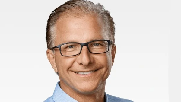 谁会是库克接班人？外媒：苹果有三大内部候选人