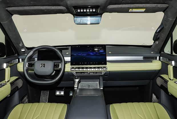 猛士M817定档8月17日上市 华为乾崑ADS加持 预售32.99万起