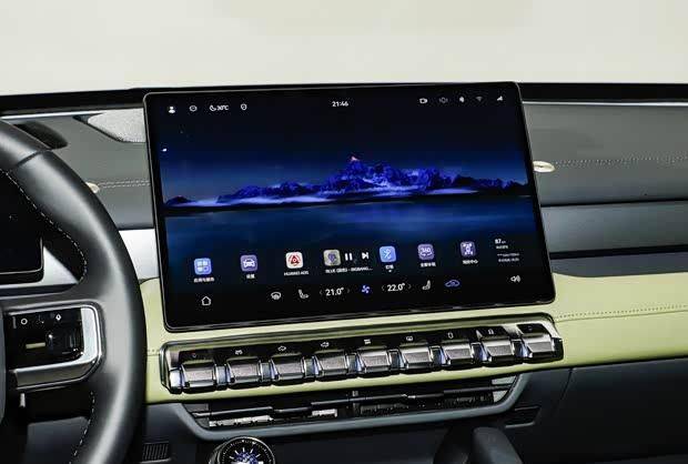 猛士M817定档8月17日上市 华为乾崑ADS加持 预售32.99万起